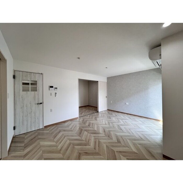 物件内観写真5　(居室)