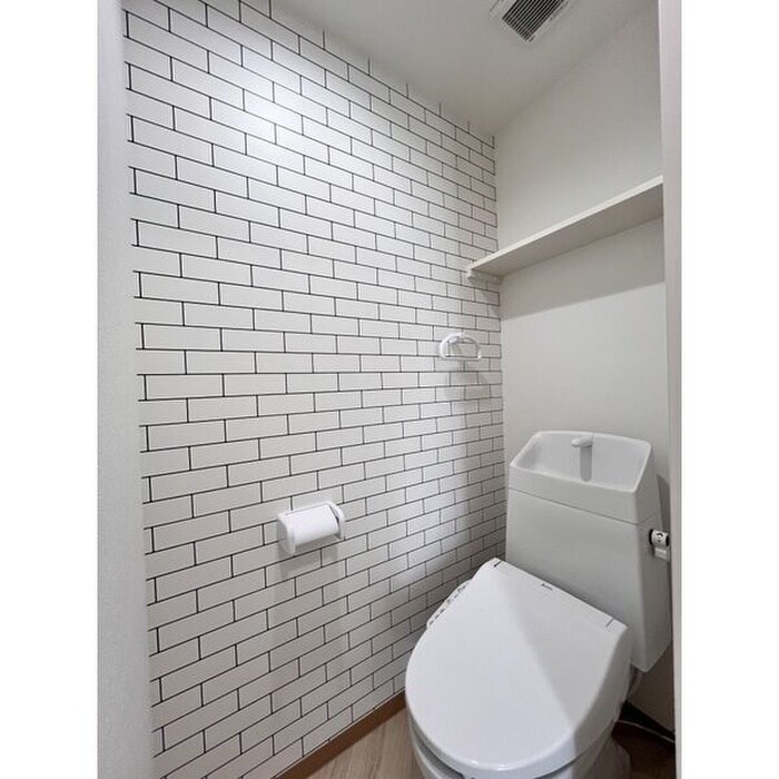 物件内観写真9　(トイレ)