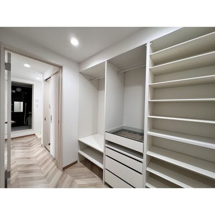 物件内観写真10　(収納)