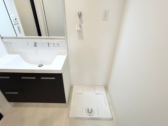 物件内観写真14　(洗濯機置場)