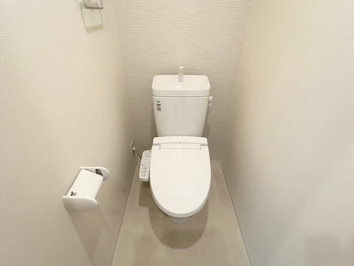 物件内観写真15　(トイレ)