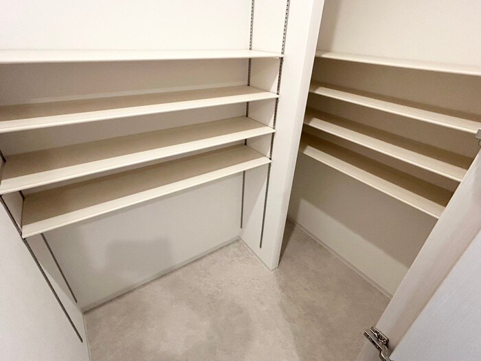 物件内観写真16　(靴箱)