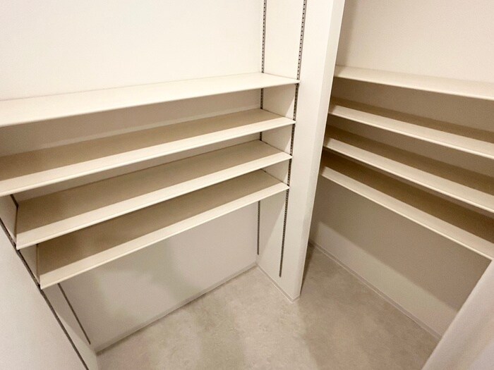 物件内観写真17　(靴箱)