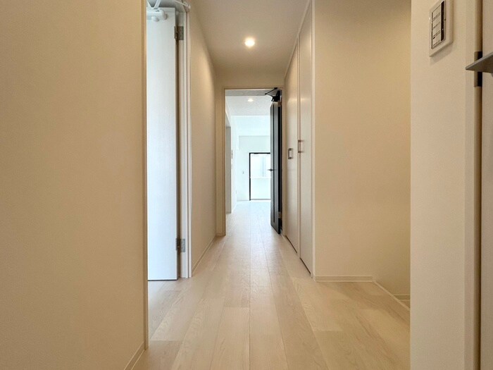 物件内観写真17　(廊下)