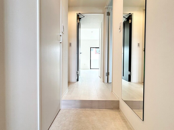 物件内観写真19　(玄関)