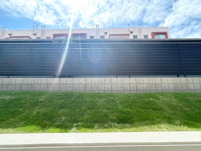 物件内観写真20　(室内からの展望)