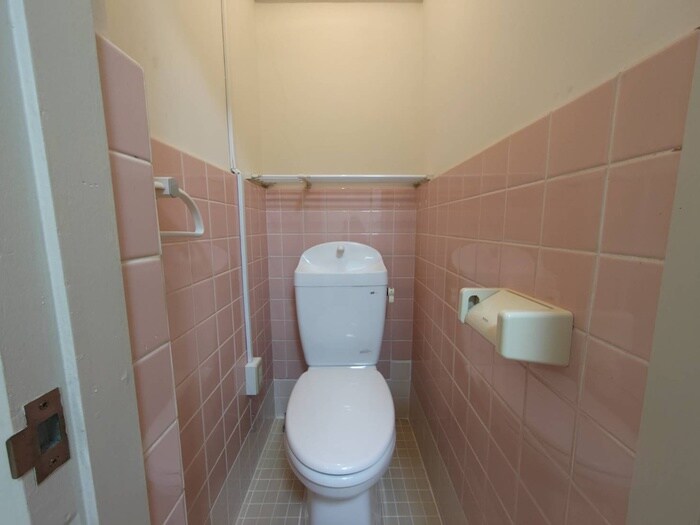 物件内観写真14　(トイレ)