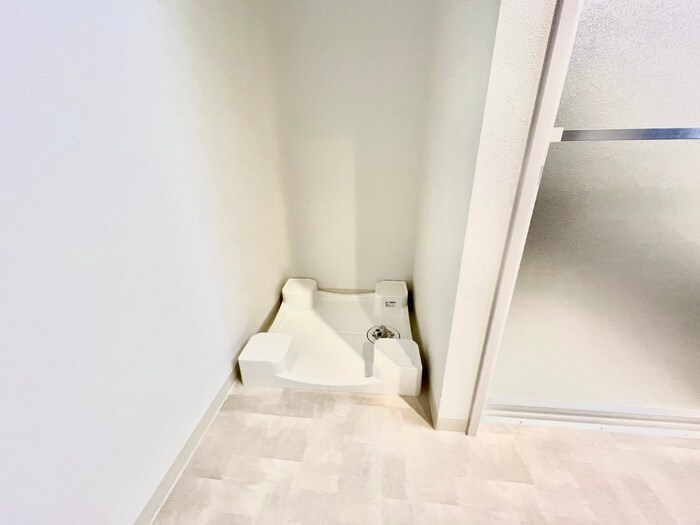 物件内観写真17　(洗濯機置場)