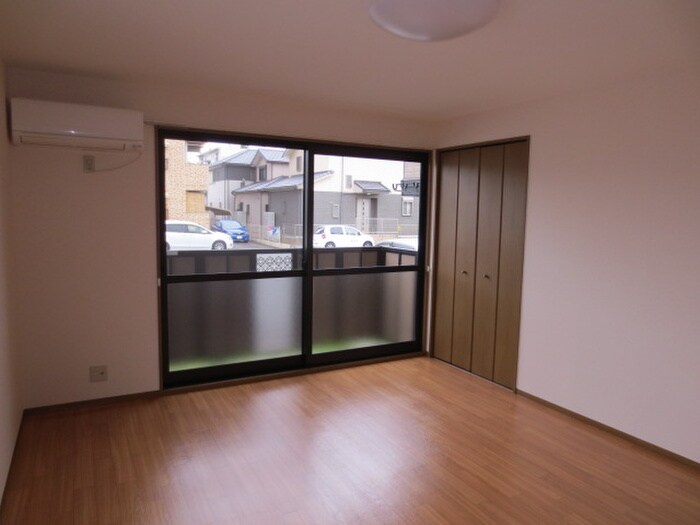 物件内観写真6　(居室)