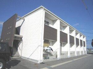 サ－プラス梓外観写真