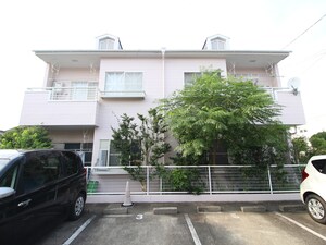 一つ山フラットＢ棟外観写真
