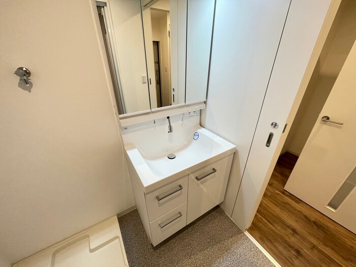 物件内観写真12　(洗面)