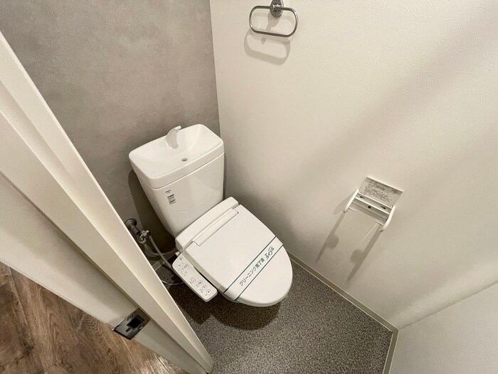 物件内観写真13　(トイレ)