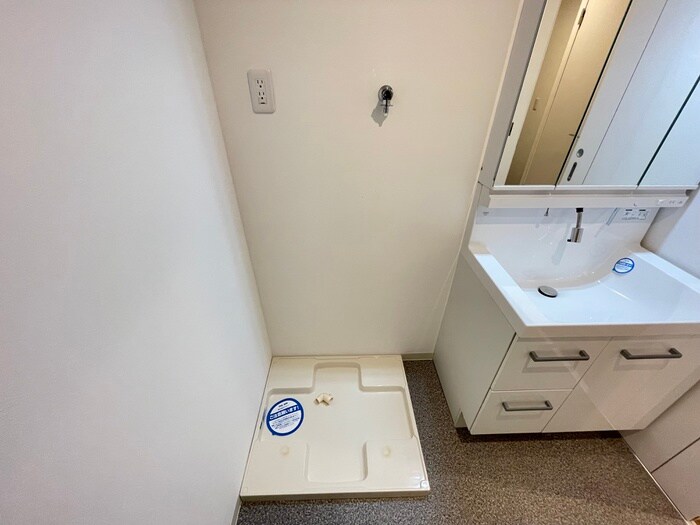 物件内観写真17　(洗濯機置場)