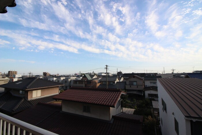 物件内観写真22　(室内からの展望)