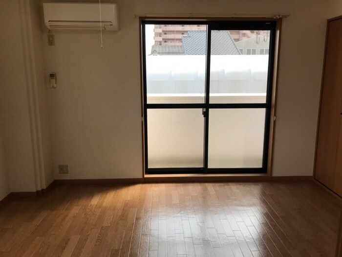 物件内観写真12　(居室)