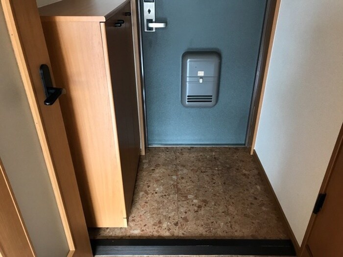 物件内観写真20　(玄関)