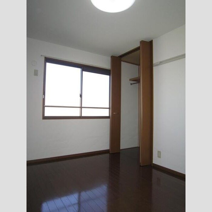 物件内観写真8　(収納)