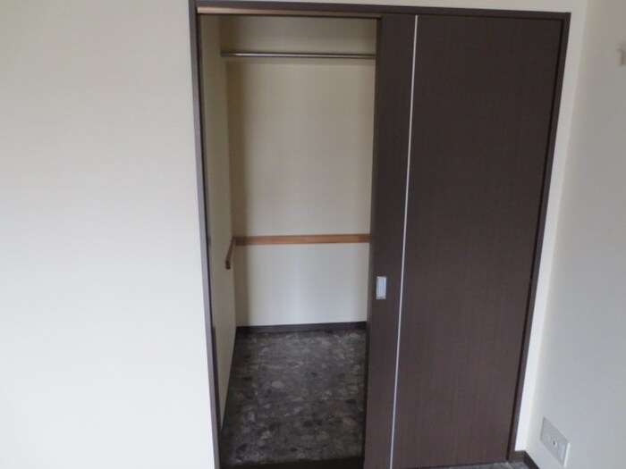 物件内観写真13　(収納)