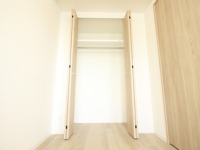 物件内観写真12　(収納)
