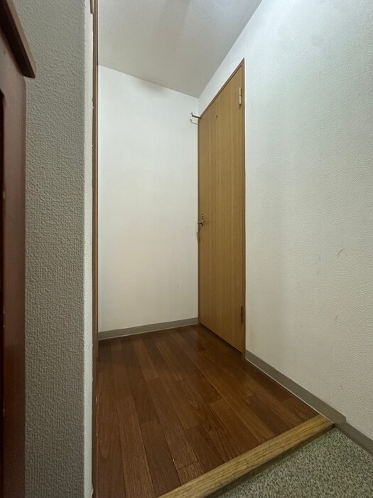 物件内観写真9　(廊下)