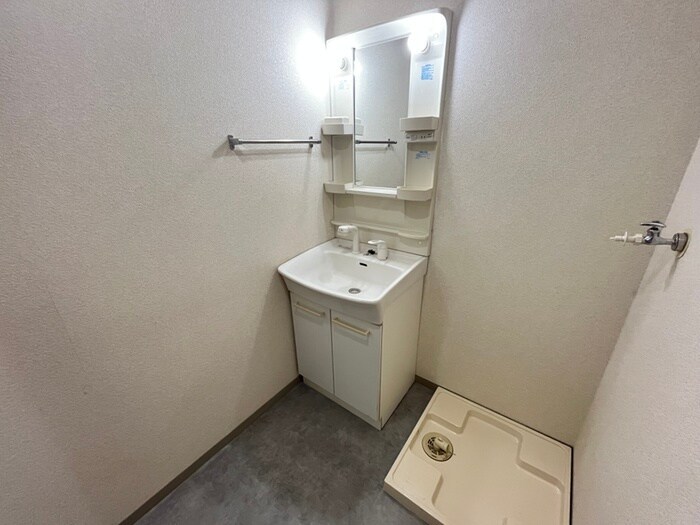 物件内観写真11　(洗面)