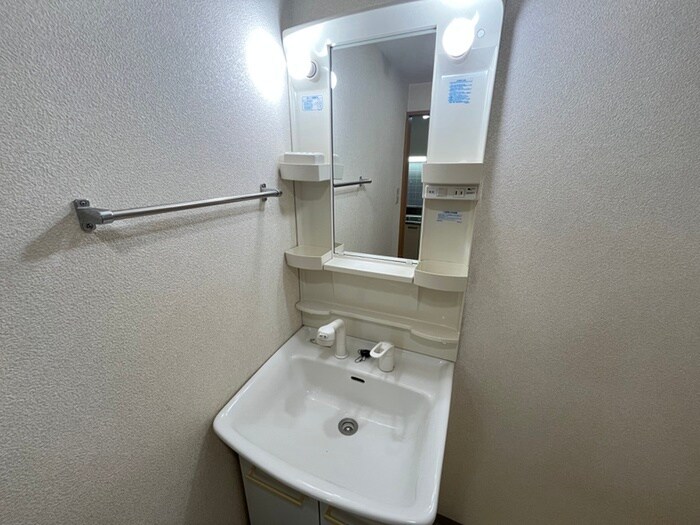 物件内観写真12　(洗面)