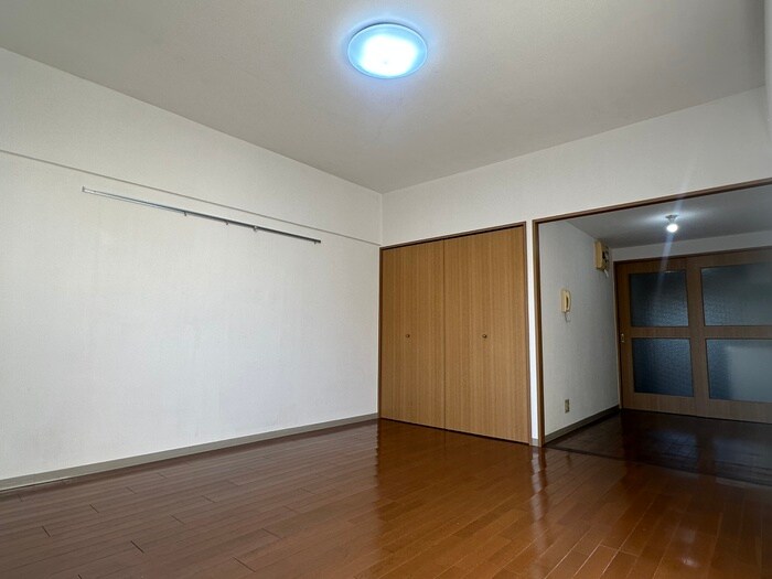 物件内観写真13　(居室)