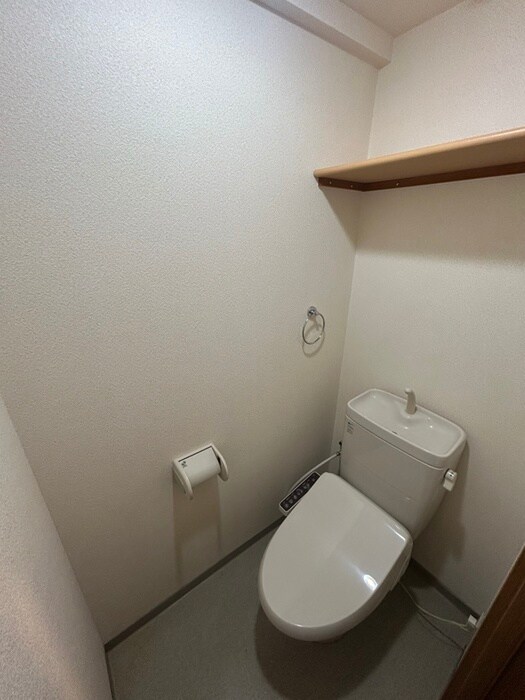 物件内観写真16　(トイレ)