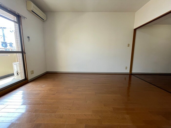 物件内観写真19　(居室)