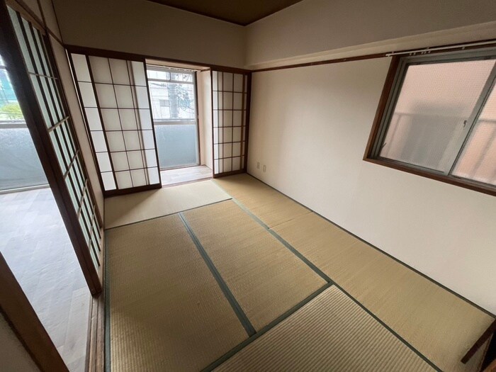 物件内観写真10　(居室)