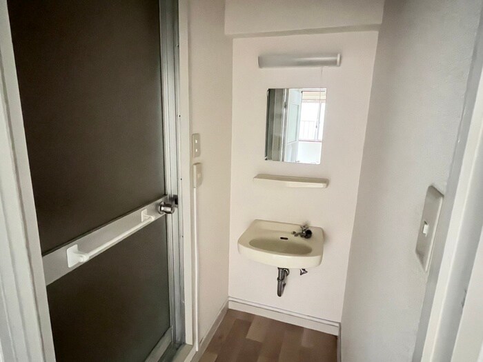 物件内観写真15　(洗面)