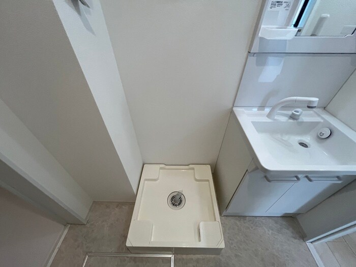 物件内観写真17　(洗濯機置場)