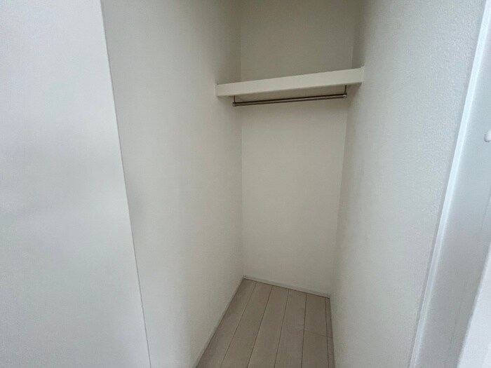 物件内観写真16　(収納)