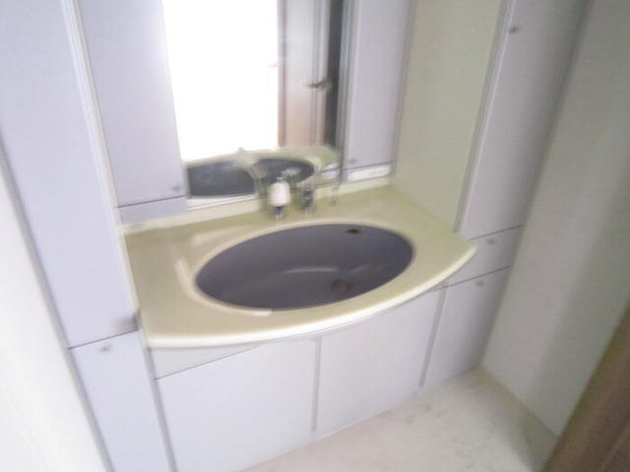 物件内観写真11　(洗面)