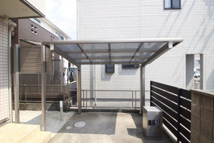 物件外観写真6　(駐輪場)