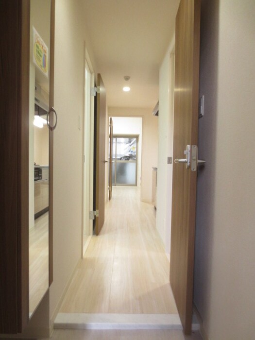 物件内観写真10　(廊下)