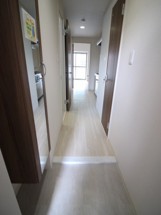 物件内観写真21　(玄関)