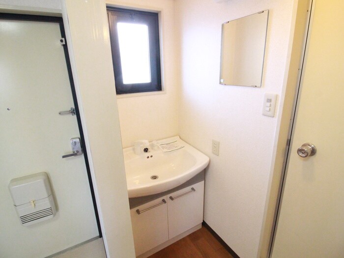 物件内観写真12　(洗面)