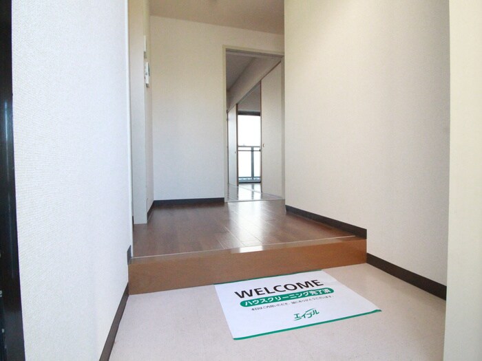 物件内観写真21　(玄関)