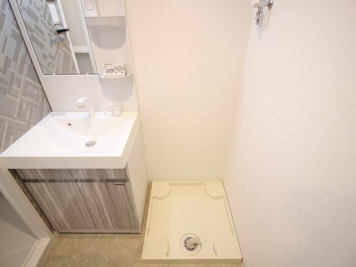 物件内観写真13　(洗濯機置場)