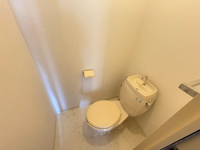 物件内観写真12　(トイレ)