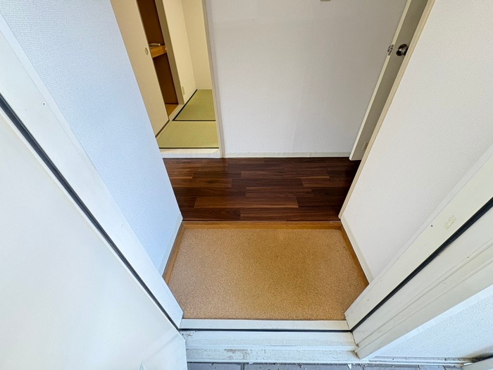 物件内観写真17　(玄関)
