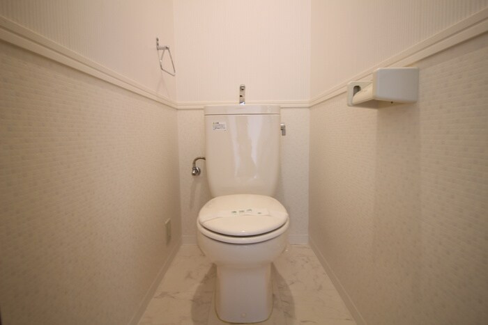 物件内観写真13　(トイレ)