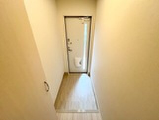 物件内観写真6　(玄関)