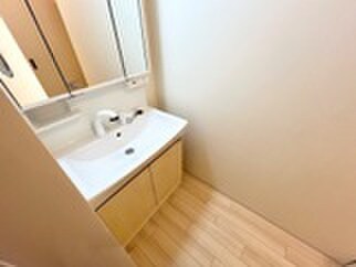 物件内観写真8　(洗面)