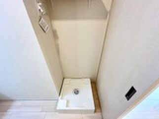 物件内観写真9　(洗濯機置場)