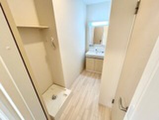 物件内観写真10　(内観写真)