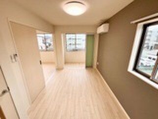 物件内観写真13　(居室)