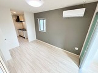 物件内観写真13　(居室)